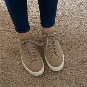 Converse | Tan Low Top Sneakers | 9 | NWOT